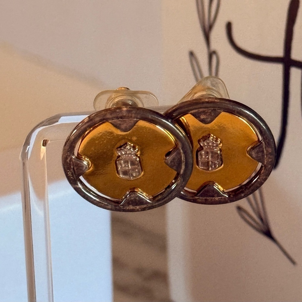 Vintage Liz Claiborne Gold Tone Crest Stud Earrings 80s Costume Jewelry